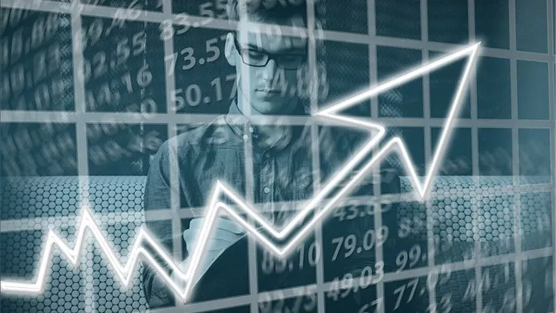 وول ستريت تغلق مرتفعة مع ترقب المستثمرين قرارات الفائدة