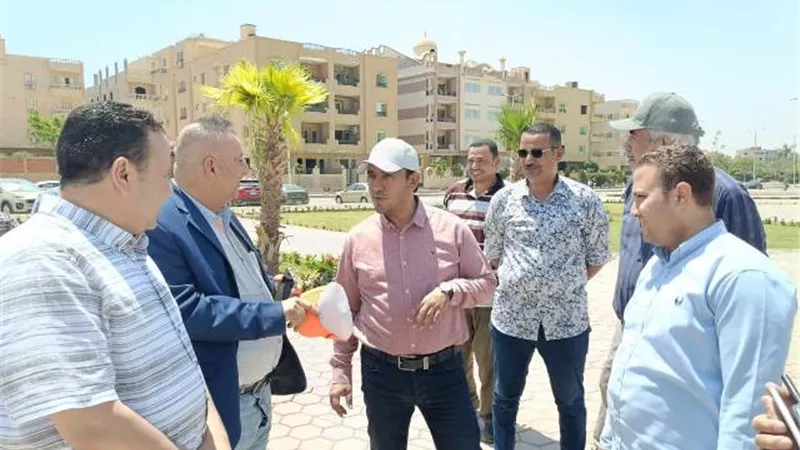 قيادات جهاز الشروق يتفقد أحدث مشروعات الزراعة والطرق بالمدينة صور