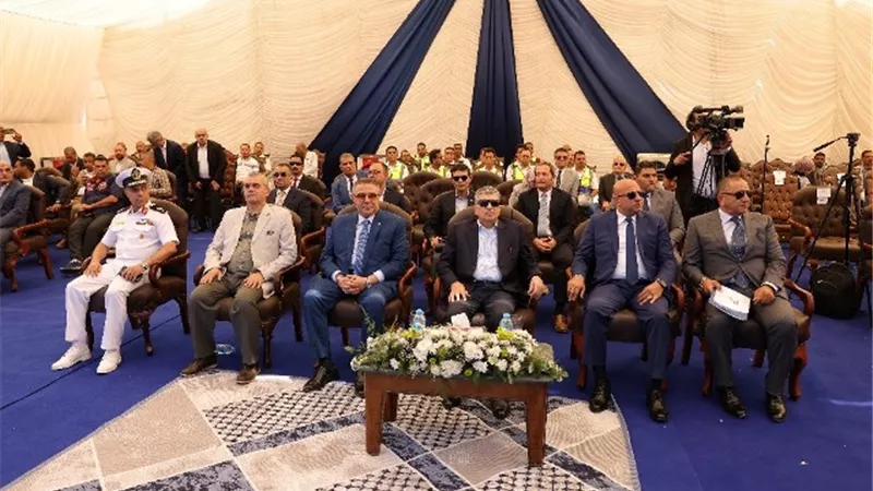 إفتتاح مصنع بناء القاطرات بترسانة البحر الأحمر بشراكة مع القناة