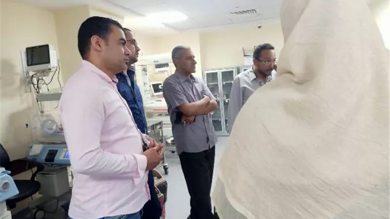 وضع اللمسات الأخيرة لتشغيل العناية المركزة بمستشفي نجع حمادى