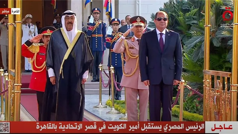 الرئيس السيسي يستقبل أمير الكويت في قصر الاتحادية
