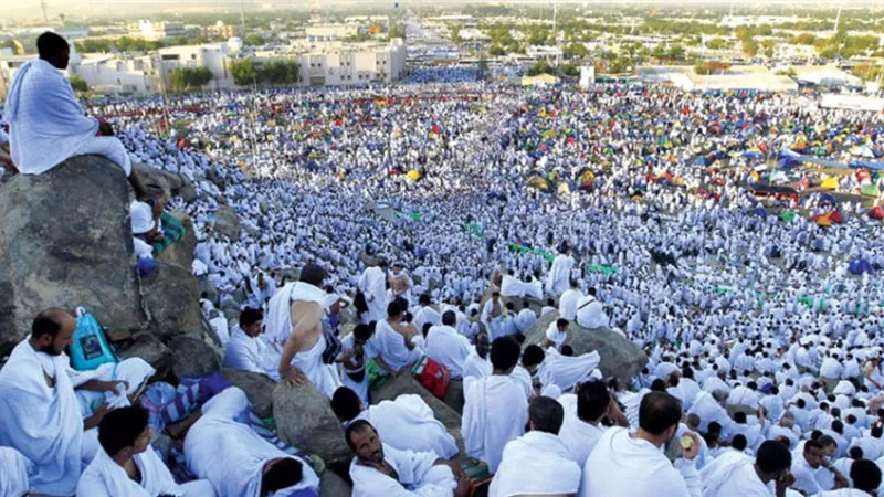 وزارة السياحة تعلن تفاصيل استعدادها لموسم الحج المقبل.. وتحذر المواطنين