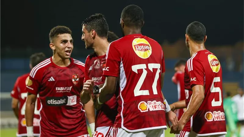 قبل مواجهة اليوم .. ترتيب الأهلي والإسماعيلي في جدول الدوري
