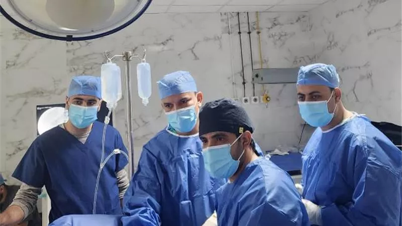 نجاح أول عملية لجراحة المسالك البولية بمستشفى مدينة الشروق.. صور