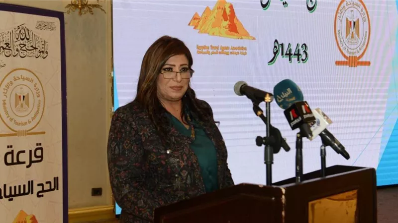 الإعلانات المتداولة مُضللة.. لن يُسمح بأداء مناسك الحج إلا لمن يحمل تأشيرة مخصصة لذلك