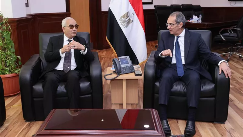 وزيرا الاتصالات والتعليم يجتمعان لبحث تطوير المنظومة التعليمية