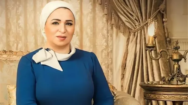 انتصار السيسي مهنئة عمال مصر: شكرا للأيادي التي تبني وتعمل دون كلل لبناء الوطن