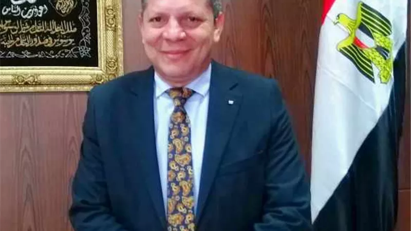 رئيس جامعة دمياط يهنئ الرئيس السيسي بمناسبة عيد العمال