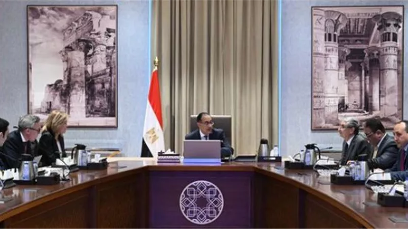 مدبولي يستعرض مع شركة نرويجية 5مشروعات للتحول نحو اقتصاد الوقود النظيف