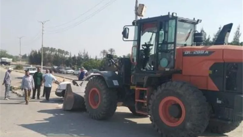إصلاح هبوط أرضي في أبوصوير بطريق الإسماعيلية الزقازيق