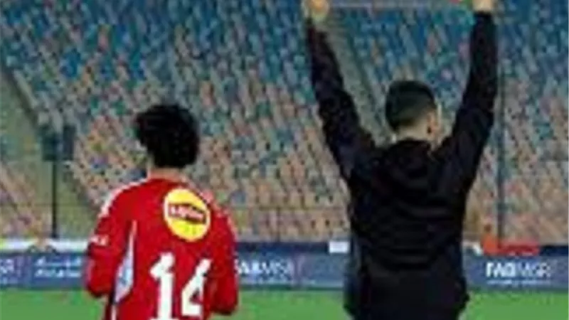 تبديل أول للأهلي أمام الإسماعيلي .. الشحات بدلاً من عبد القادر