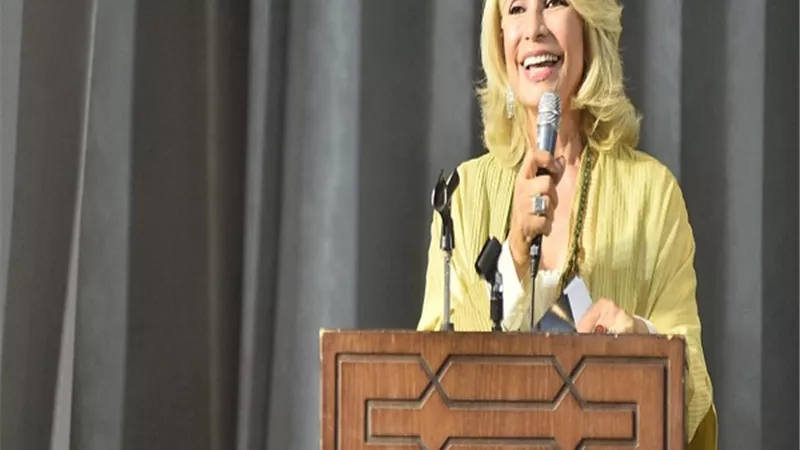 افتتاح مهرجان بردية سينما الومضة بالبيت الروسي بحضور نجوم الفن