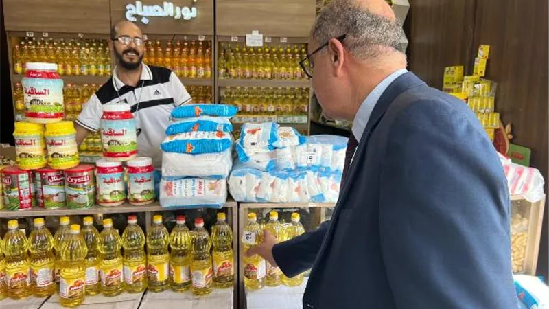 حملات تفتيشية علي المعارض الدائمة لبيع السلع بأسعار مخفضة بالدقهلية