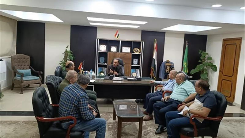 بيع محال تجارية وصيدلية بالأسواق لدعم الخدمات بمدينة الشروق
