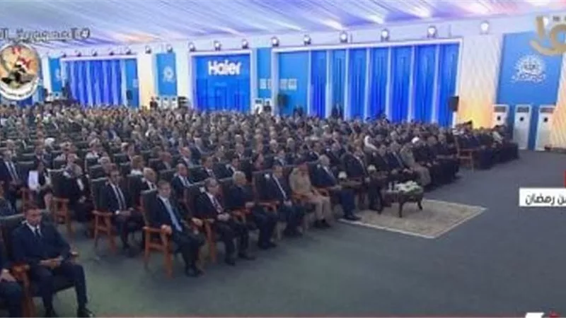 بدء احتفالية عيد العمال بحضور الرئيس السيسي