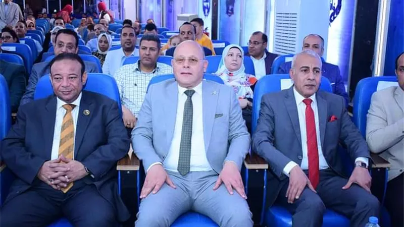 النعماني يشهد فعاليات مناقشة رسالة ماجستير في تخصص المناهج