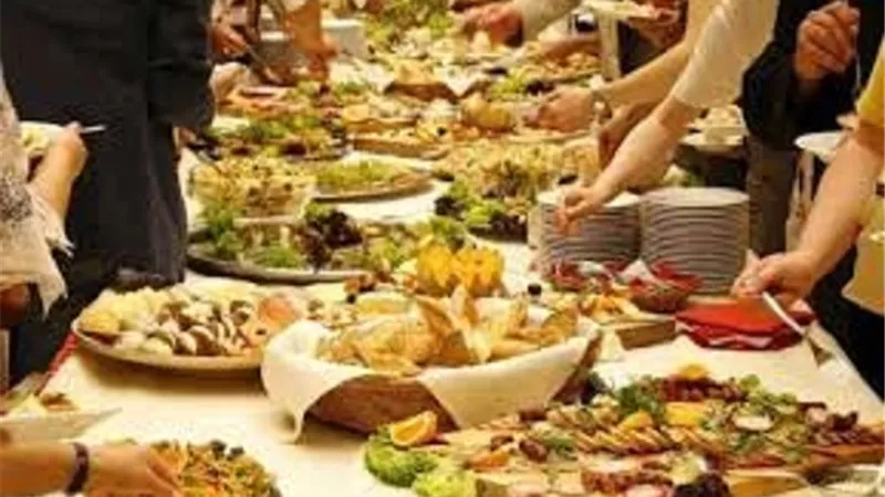 متى يشوب الولائم الحُرمة