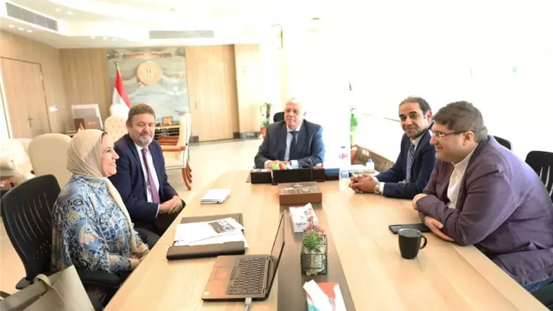 وزير التعليم العالي يبحث التعاون مع مدير المجلس الثقافي البريطاني