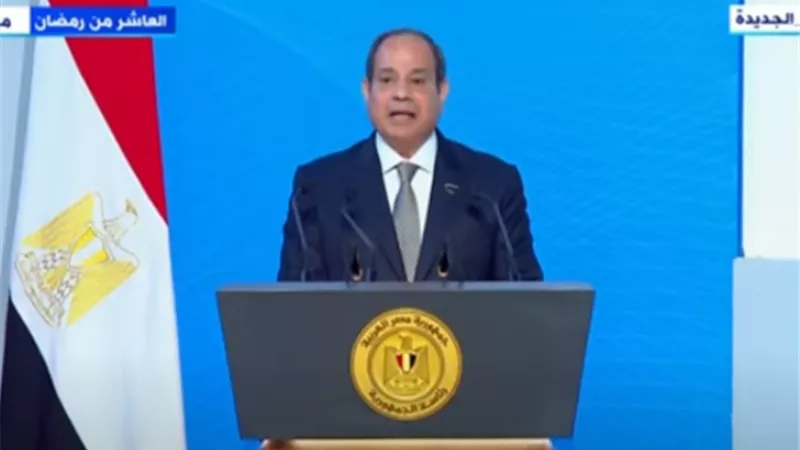 الرئيس السيسي : قيمة العمل هى أساس تقدم الأمة المصرية