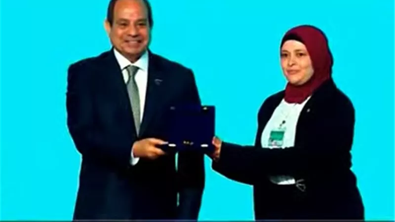 أمين نقابة العاملين بالنقل البري تدعو عاملات مصر للفخر بكونهن نساء