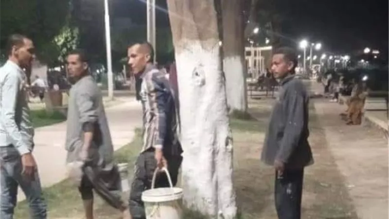 كورنيش النيل بالمنيا يتزين استعداداً لإحتفالات شم النسيم