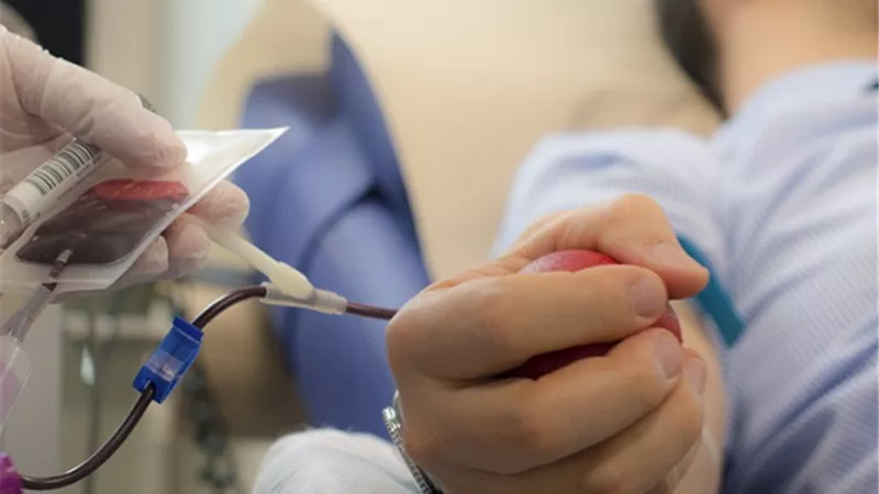 4 فوائد مهمة لصحة المتبرع بالدم .. تعرف عليها