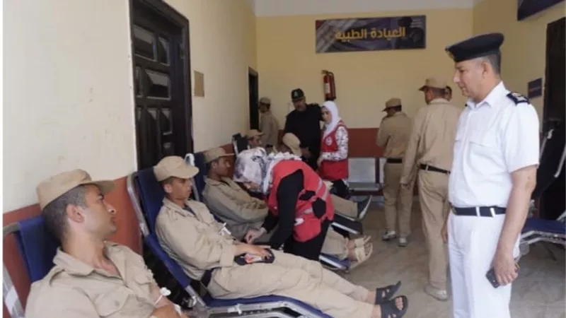 أمن بورسعيد ينظم حملة للتبرع بالدم لإنقاذ حياة المرضى والمصابين