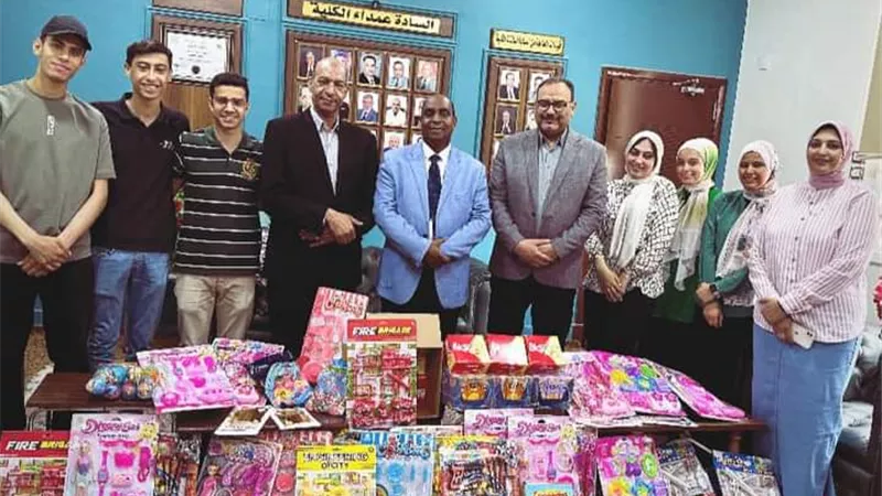 رسم البهجة ..طلاب طب بشري جامعة سوهاج يزورون دار الأيتام