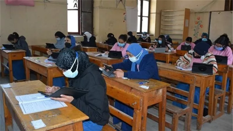 للمتخلفين.. فتح التسجيل لطلاب الدبلومات الفنية لدخول الامتحانات