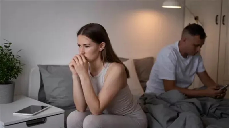 عادات سيئة قد تدمر علاقتك بزوجك..احذريها