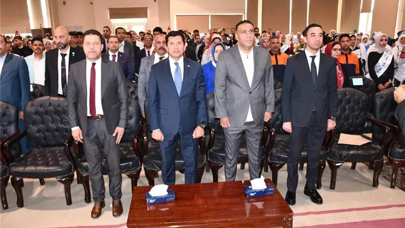 وزير الرياضة يشارك فى احتفالية شباب العمال