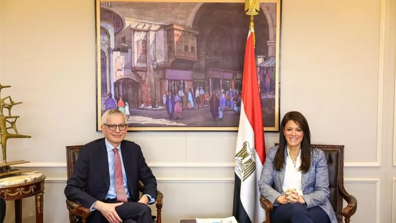 المشاط تبحث التعاون مع وكالة تمويل الصادرات البريطانية