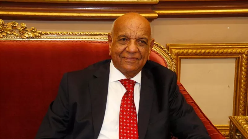 وزيرة البيئة تنعى رئيس لجنة الطاقة والبيئة والقوى العاملة