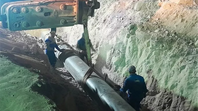 محافظ أسوان يوجه لتسخير الإمكانيات من أجل تحسين ضغوط مياه الشرب