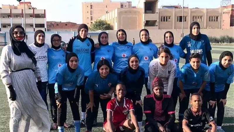 الكره النسائيه بمحلة حسن يواجه نظيره المد فعيجيه السودانى وديا ا