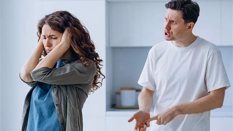 ارشادات للتعامل مع الزوج النكدي..تعرف عليها