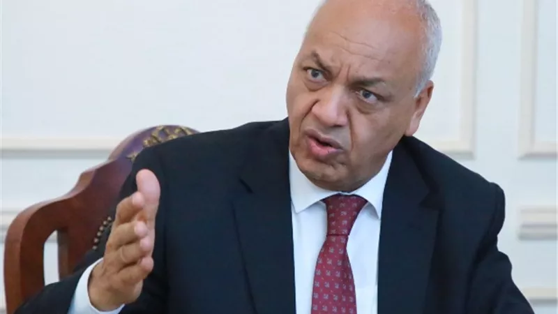 بكرى يكشف عن رسائل مهمة من اتحاد القبائل العربية للداخل والخارج