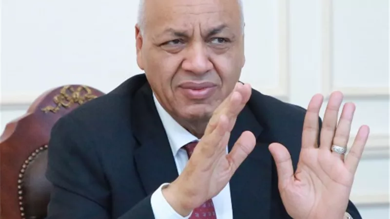 مصطفى بكرى: إجماع من مشايخ وعواقل سيناء على اختيار السيسى رئيسا شرفيا لاتحاد القبائل العربية