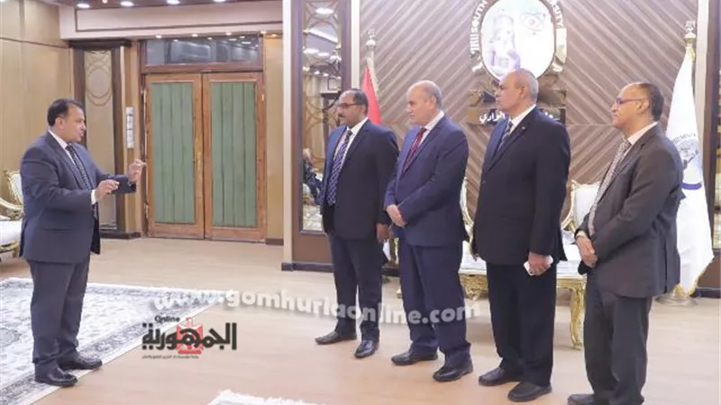 انعقاد لجنة اختيار عميد كلية الطب بجامعة جنوب الوادي