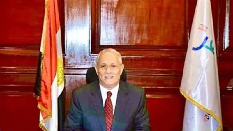 محافظ الأقصر يهنئ قداسة البابا والقيادات المسيحية بعيد القيامة
