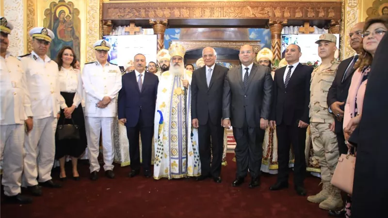 محافظ الجيزة يزور مطرانية الجيزة للاقباط الارثوذكس