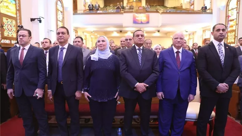 وزير شئون المجالس النيابيةيشارك في احتفال الكنيسةالإنجيليةبعيد القيامة