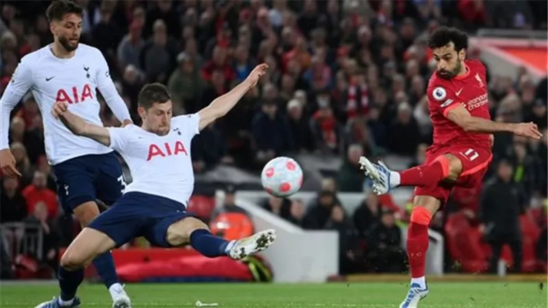 موعد مباراة ليفربول وتوتنهام اليوم بالدوري الإنجليزي