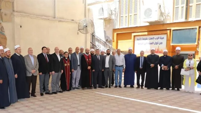 محافظ بني سويف يزور عدداً من الكنائس