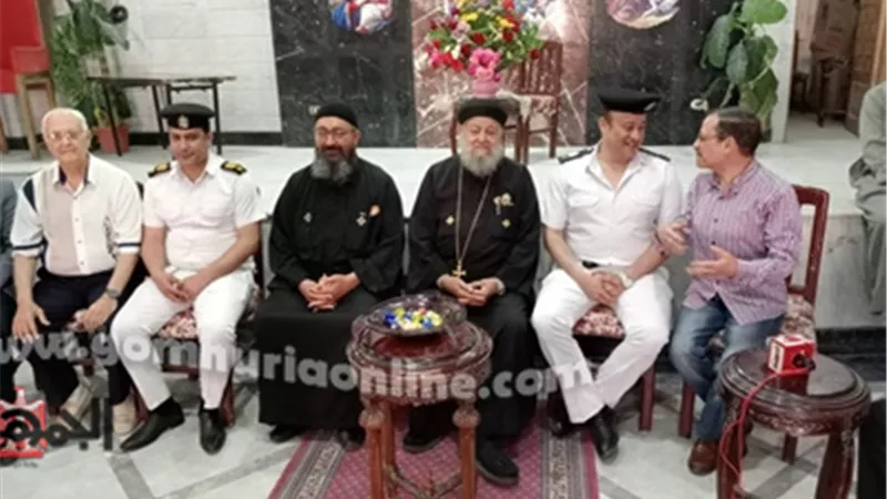 المسلمون يتوافدون علي الكنائيس بالمنوفية للتهنئة بعيد القيامة