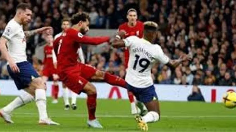 عبر تويتر.. مشاهدة موقعة ليفربول وتوتنهام فى الدوري الإنجليزي