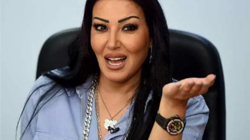 هجوم على سمية الخشاب بسبب تغريدة نعى صلاح السعدني