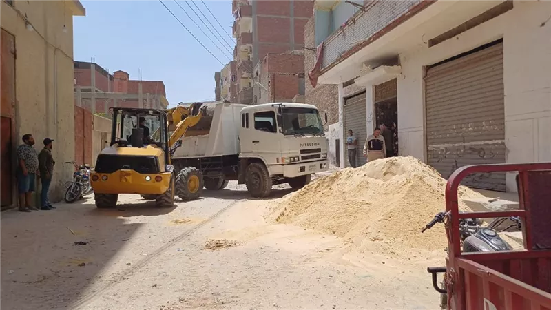 إزالة فورية لتعدٍّيات البناء المخالف بحي ثانِ الإسماعيلية