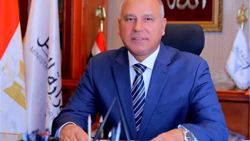 وزير النقل يتابع إجراءات الأمن والسلامة للمراكب النيلية