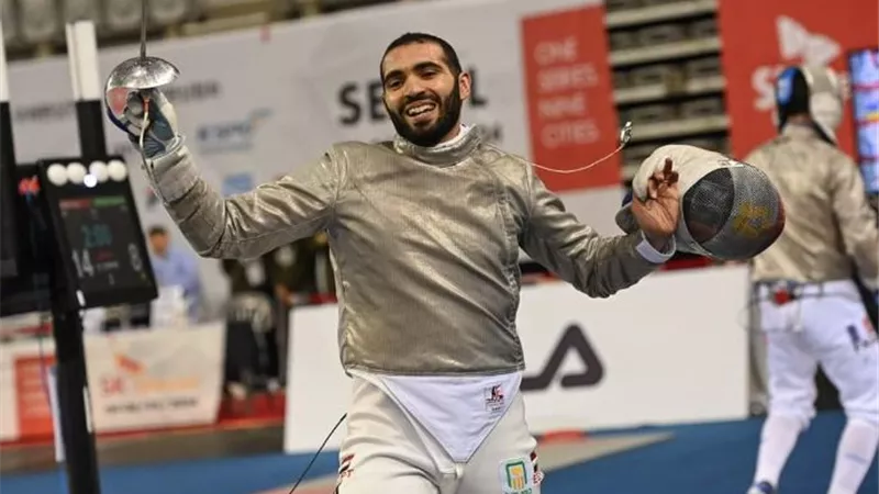 زياد السيسي يتوج بذهبية الجائزة الكبرى لسلاح السيف بكوريا